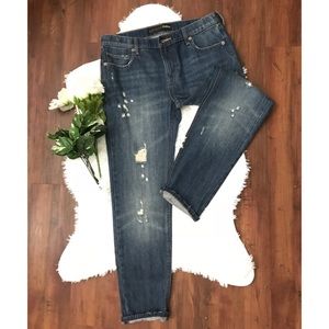 Express ripped Girlfriend style jean🔶NWOT